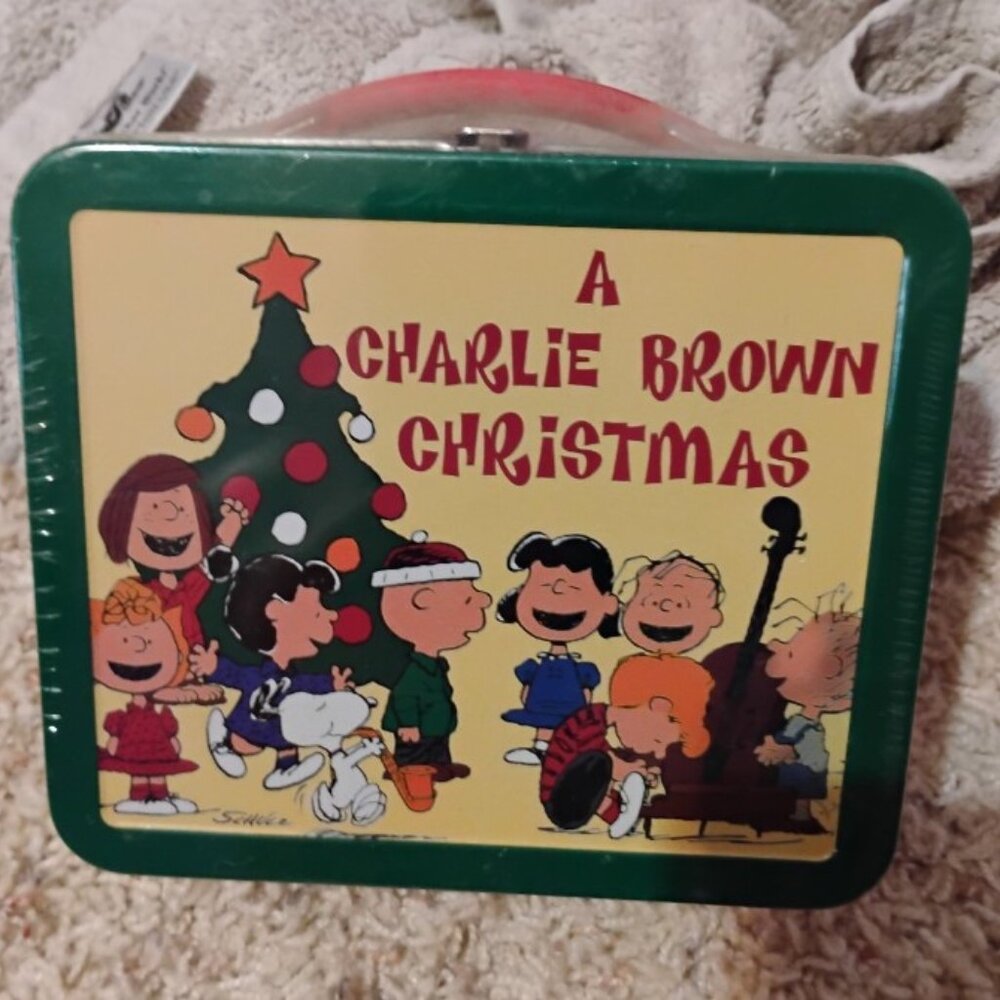 Vintage Hallmark limited edition Charlie Brown Christmas lunch box